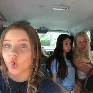 Meet your Posher, Molly